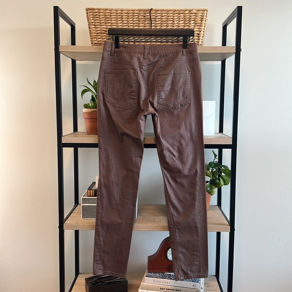 Liverpool Mid-Rise All You Need is Love Beatles Mahogany Sparkle Slim Jean 29 8 - Picture 4 of 8